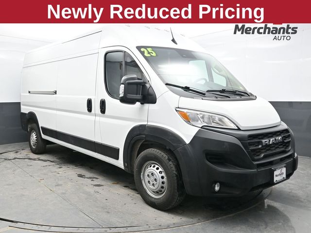 Bright White Clearcoat 2025 RAM ProMaster Van 9-Speed Automatic