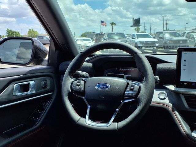 2025 Ford Explorer ST photo