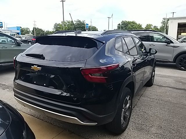 Used 2025 Chevrolet Trax SUV
