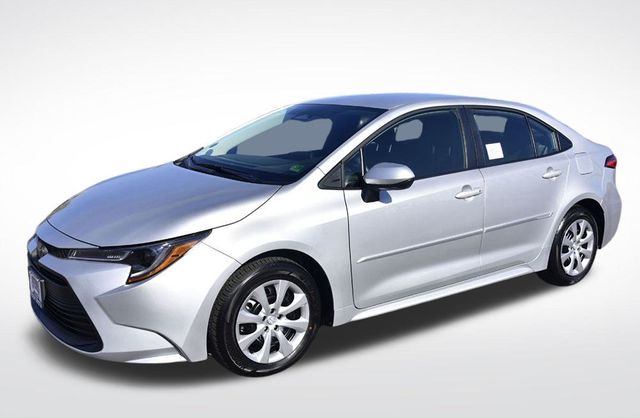 2026 Toyota Corolla LE's photo