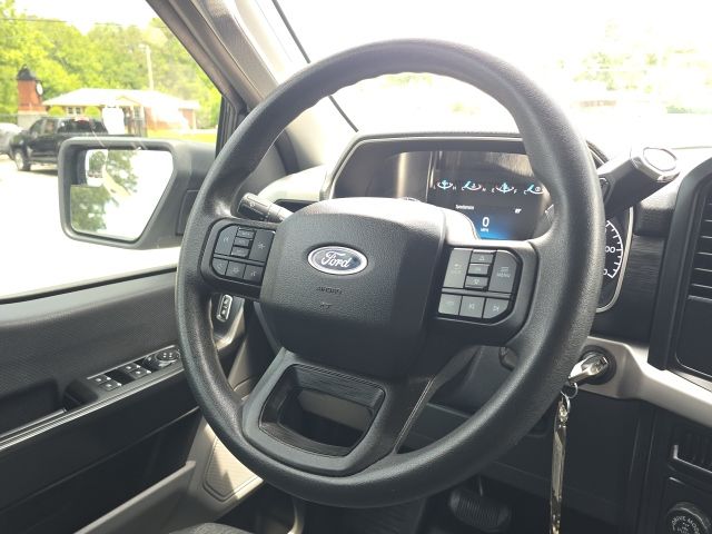 2022 Ford F-150 XL:W00131