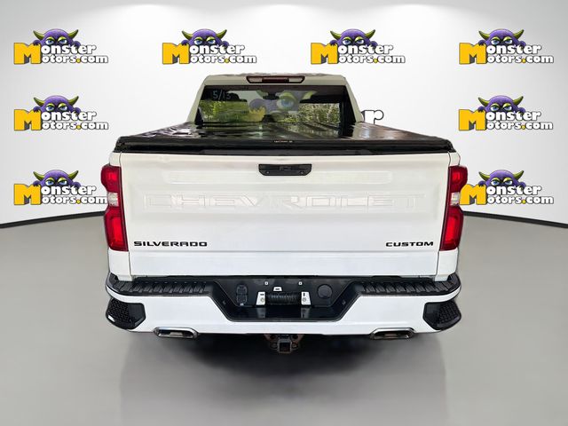 View vehicle photo 5