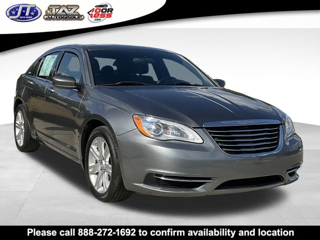 2012 Chrysler 200 Touring Sedan FWD