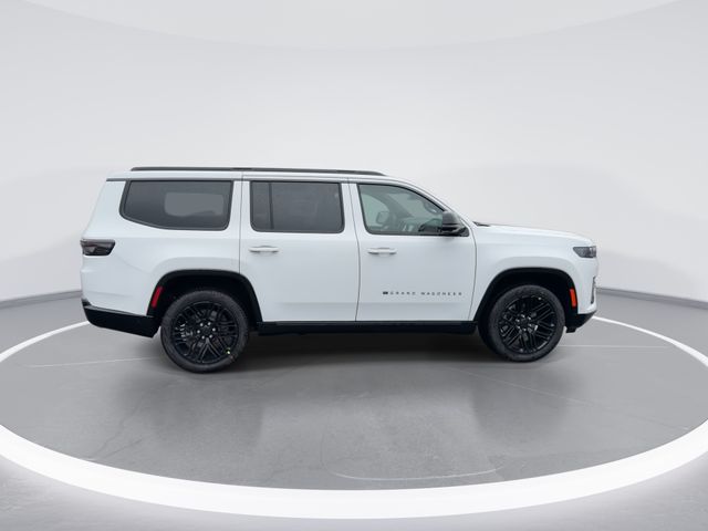 New 2026 Bright White Clear-Coat Exterior Paint Jeep Limited Reserve image 9