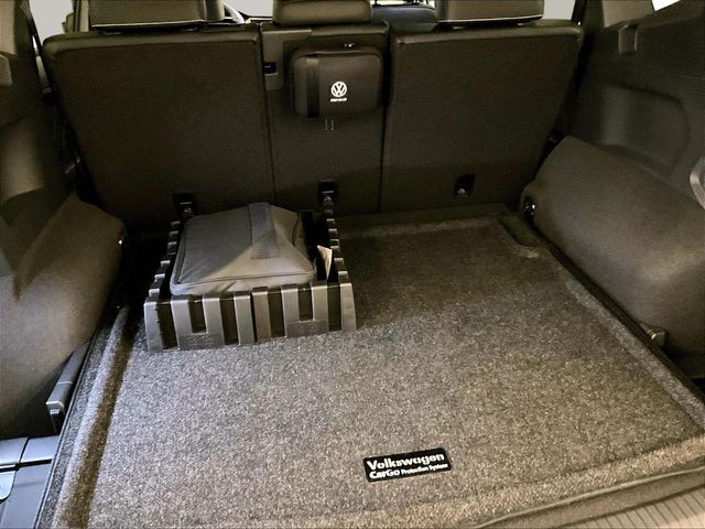 2024 Volkswagen Tiguan 2.0T SEL R-Line White at Sutliff Volkswagen