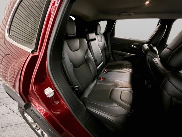 2019 Jeep Cherokee Latitude Plus Red at Auto Express Mitsubishi
