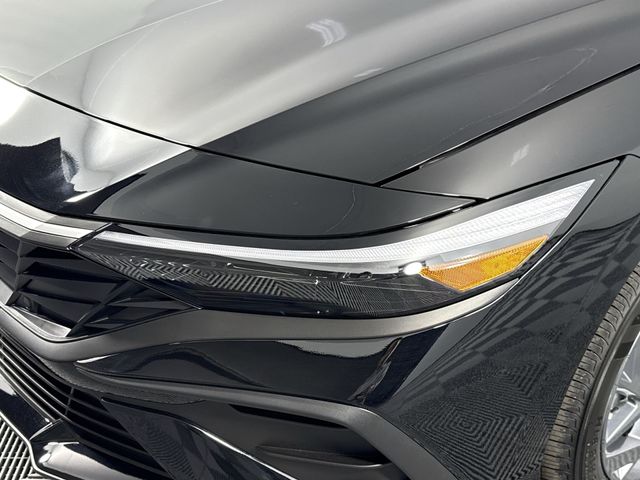 New 2025 Hyundai Elantra Hybrid For Sale in Indianapolis, IN