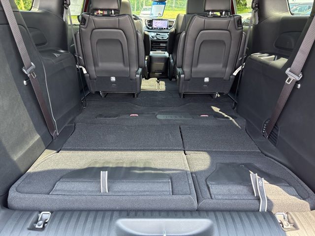 New 2025 Chrysler Pacifica Select 4D Passenger Van