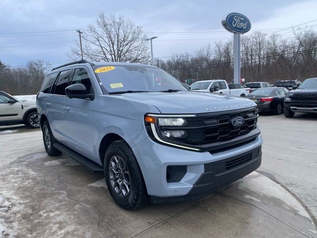 2025 Ford Expedition Active 4WD