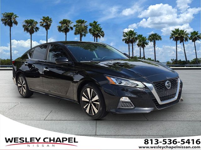 Super Black 2021 Nissan Altima Sedan Front-Wheel Drive Continuously Variable Transmission