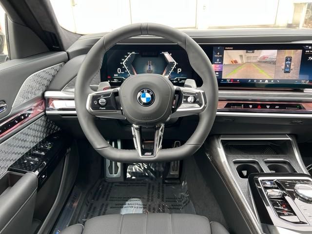 2024 BMW 7 Series 760i xDrive 13