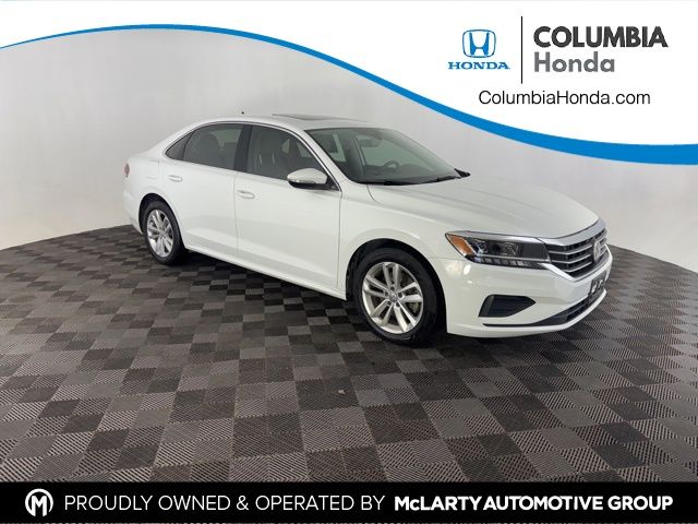 Pure White 2020 Volkswagen Passat 2.0T SE FWD Sedan Front-Wheel Drive 6-Speed Automatic