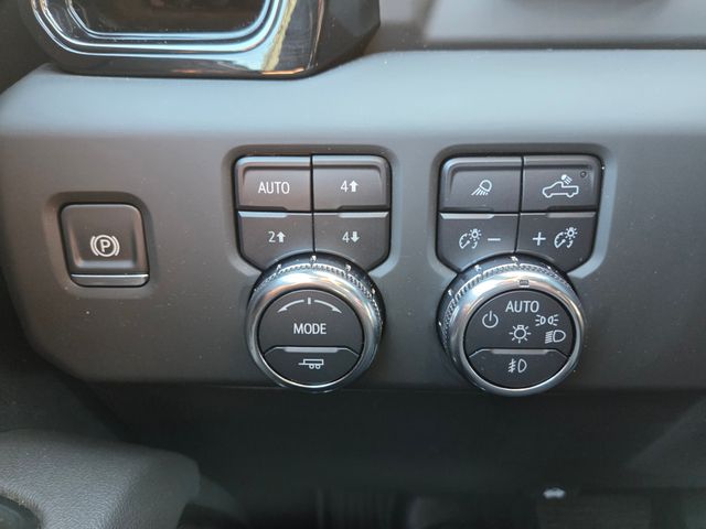 2025 GMC Sierra 2500HD AT4