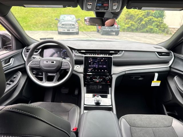 New 2025 Silver Jeep Altitude X image 13