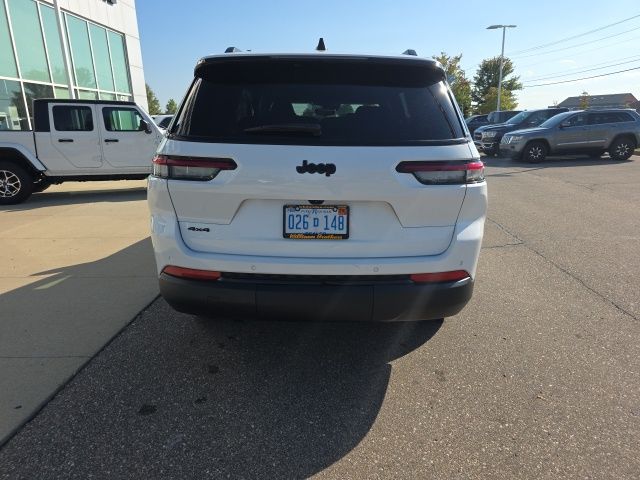 2024 Jeep Grand Cherokee L Altitude - Bright White Clearcoat exterior view 6