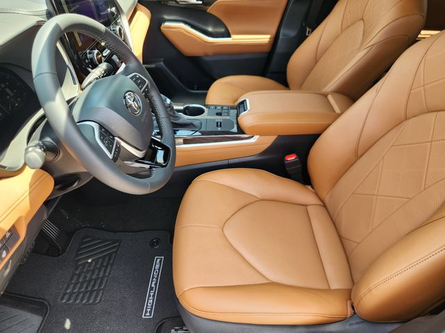 2026 Toyota Highlander Hybrid Platinum - 8