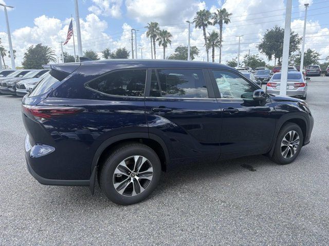 New 2026 Toyota Highlander SUV