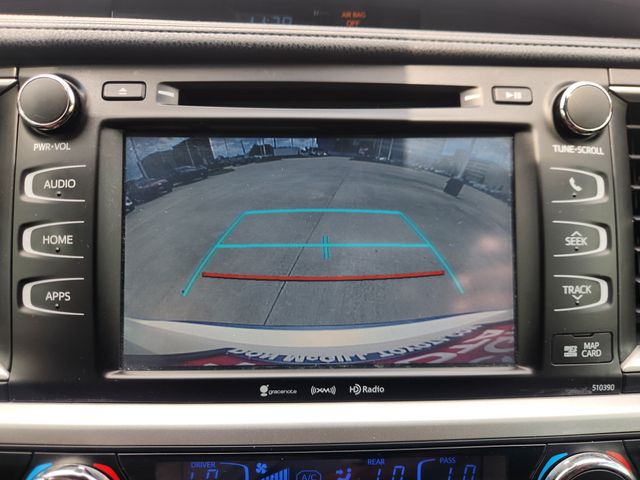 2019 Toyota Highlander XLE White at Legacy Ford