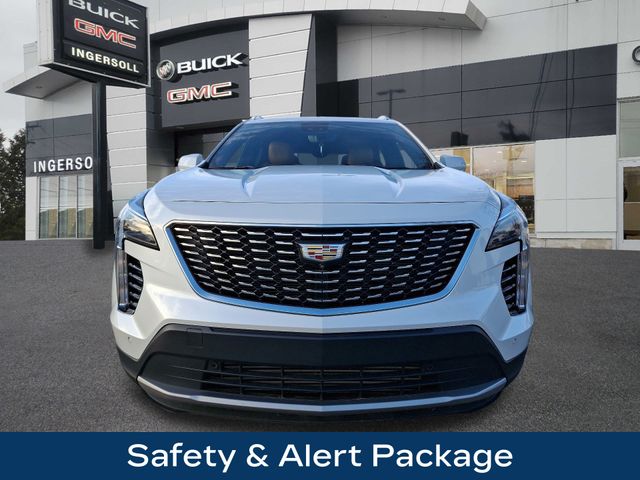 2022 Cadillac XT4 Premium Luxury 3