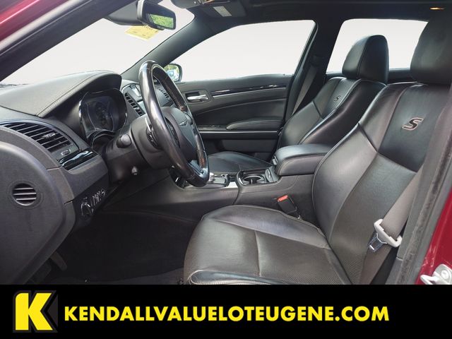 Used 2018 Red Chrysler S image 9