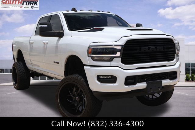 Bright White Clearcoat 2024 RAM 2500 Pickup Truck Four-Wheel Drive 8-Speed Automatic