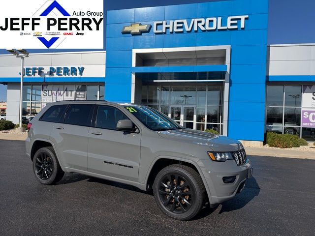 Sting-Gray Clearcoat 2021 Jeep Grand Cherokee Laredo X 4WD SUV / Crossover Four-Wheel Drive 8-Speed Automatic