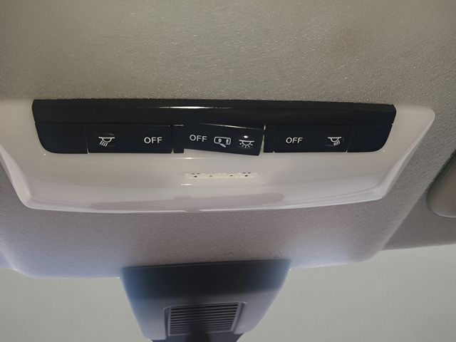 Used 2023 Nissan Kicks SUV