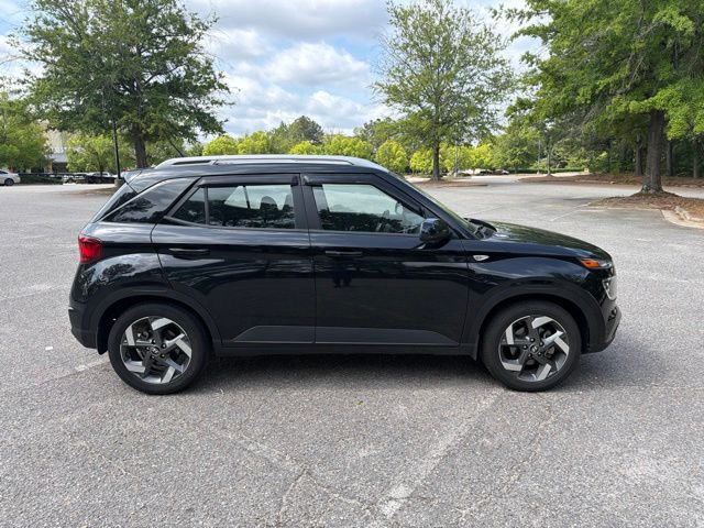 Used 2023 Black Hyundai SEL image 6