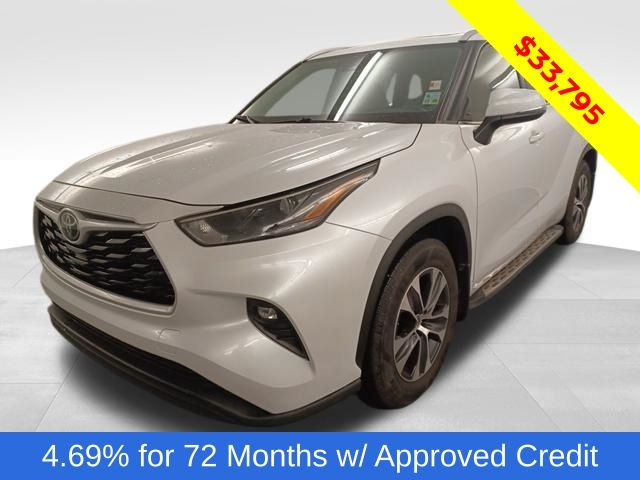 2023 Toyota Highlander XLE FWD