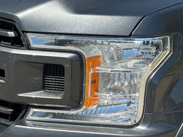 Used 2018 Gray Ford XLT image 4