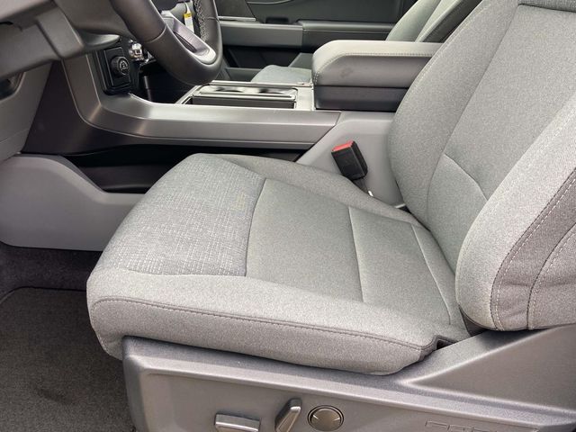 New 2026 Silver Ford XLT image 11