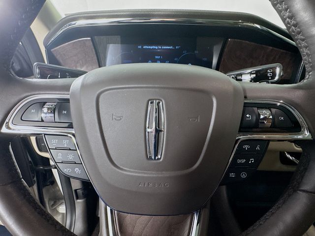 2024 Ceramic Pearl Metallic Tri-Coat Lincoln Navigator Premiere 4X4 SUV