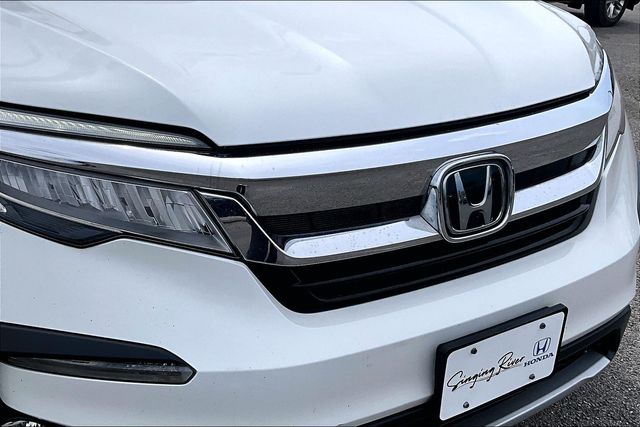 Used 2022 Honda Pilot Touring 4D Sport Utility