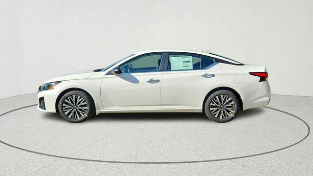 2025 Nissan Altima