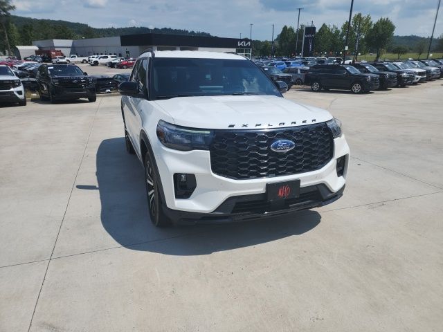 Certified Used 2025 White Ford ST-Line image 2