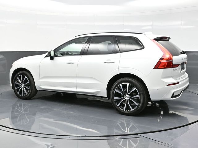 2025 Volvo XC60  photo