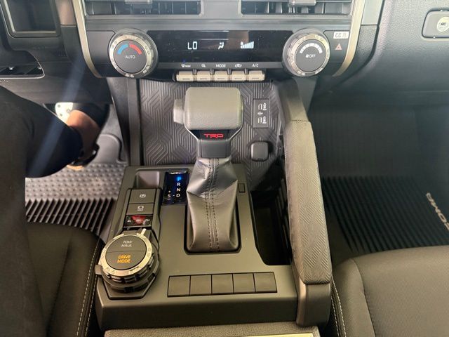 2025 Toyota Tacoma TRD Sport Double Cab photo 17