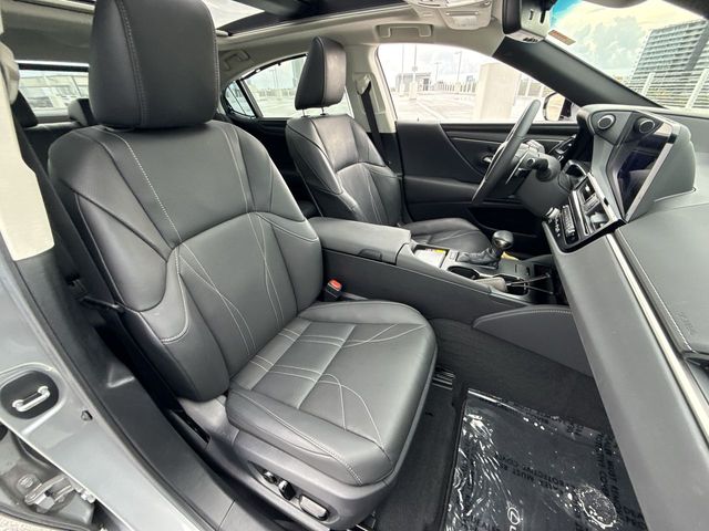 2023 Lexus ES - $47,988