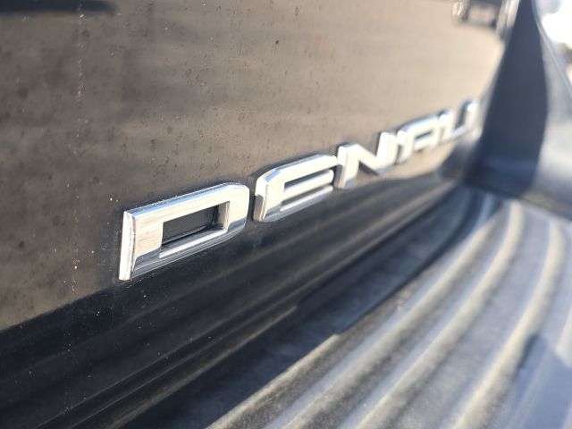 2023 GMC Yukon XL Denali:45452A