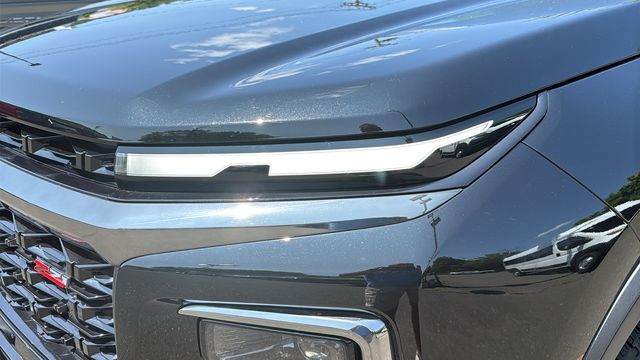 Used 2025 Chevrolet Traverse SUV