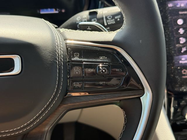 2022 Jeep Grand Cherokee Overland 4xe White at Central Houston Nissan