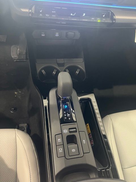 2024 Toyota Prius XLE photo