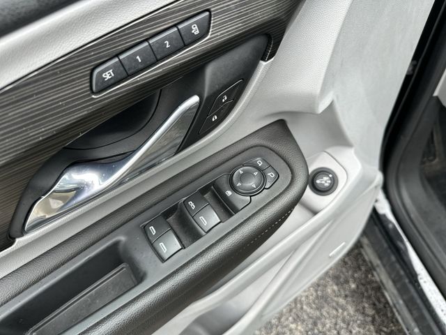 Used 2021 Black GMC SLT image 17