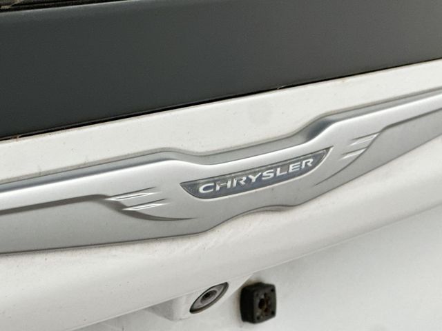 2017 Chrysler Pacifica Limited White at Auto Express Mitsubishi