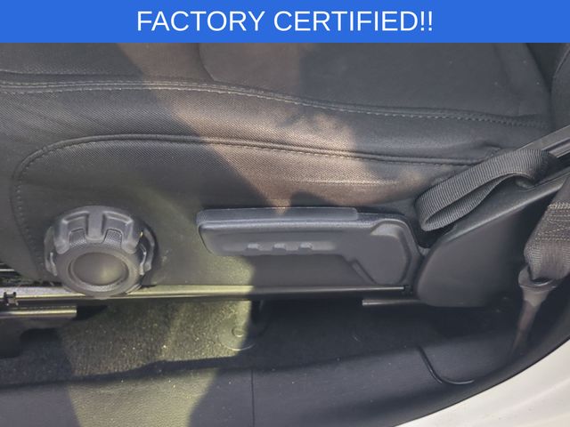 Used 2021 White Jeep Unlimited Sahara image 15