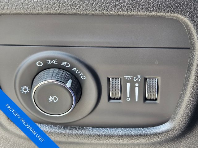 Used 2025 Jeep Grand Cherokee SUV