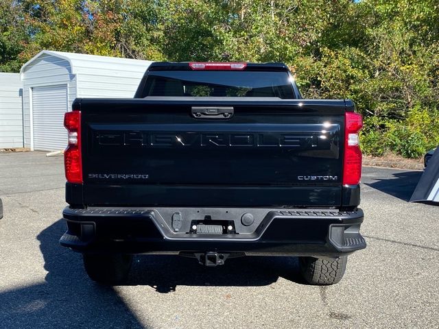 2025 Chevrolet Silverado 1500 Custom 4