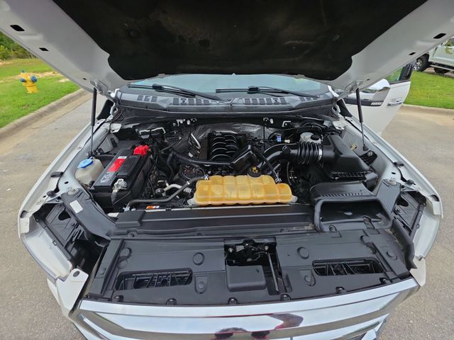 Used 2016 White Platinum Clearcoat Metallic Ford Lariat image 31