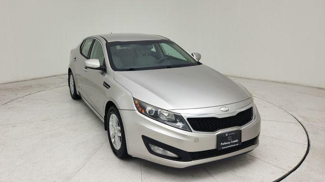 2013 Kia Optima LX Silver at Community Kia