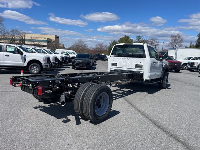 2025 Ford F-600 Super Duty 